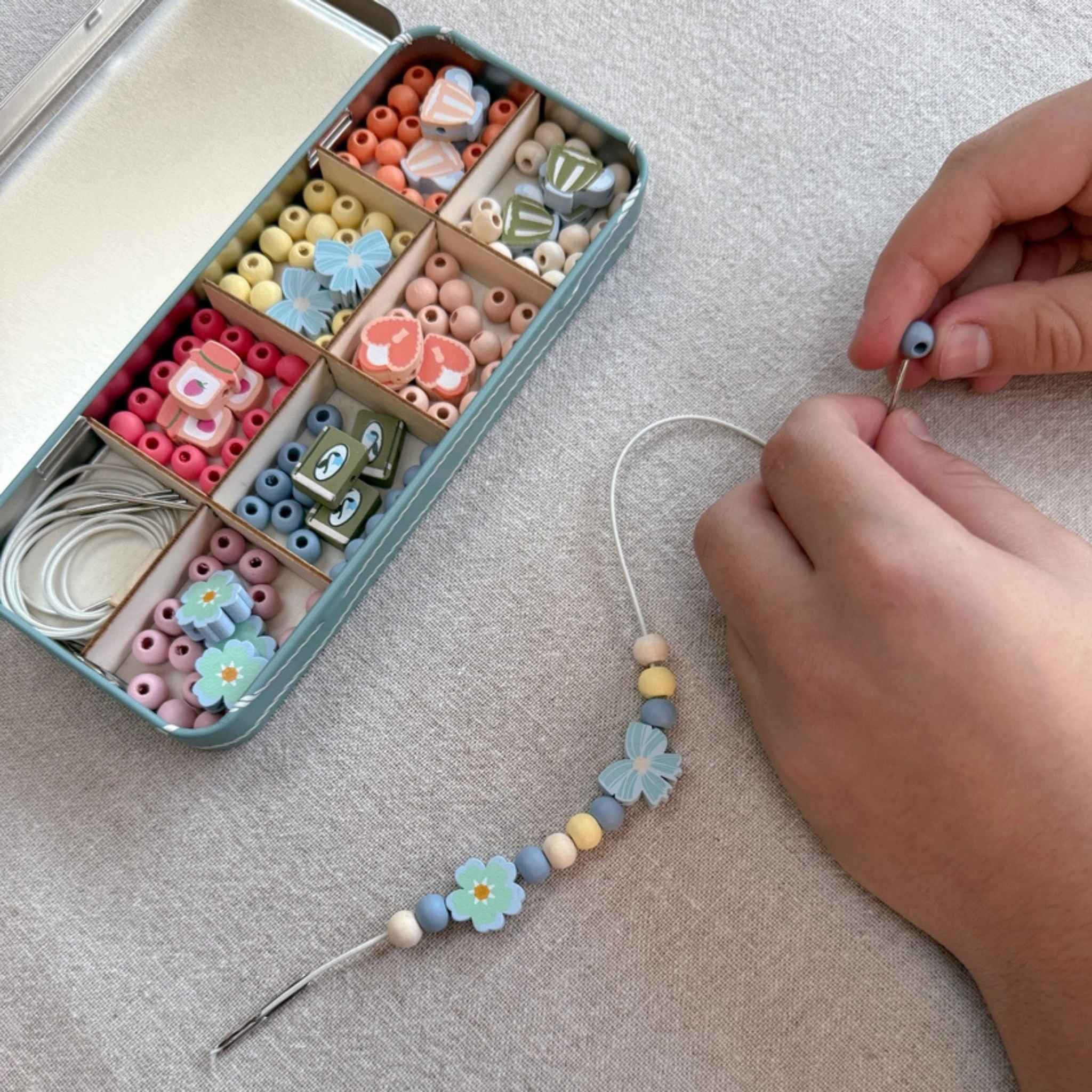 Cotton Twist Tiny Trinkets Beading Kit - Image 5