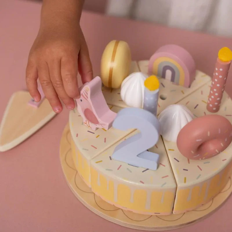 Little Dutch Wooden Birthday Cake - Pink - Image 3